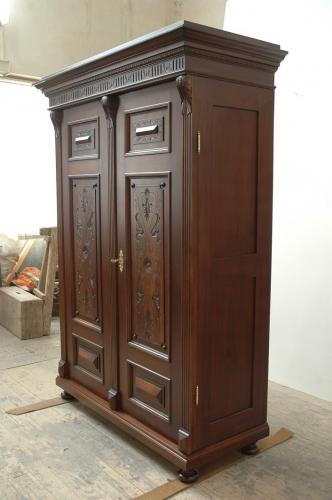 23358 Stary nabytok big 13